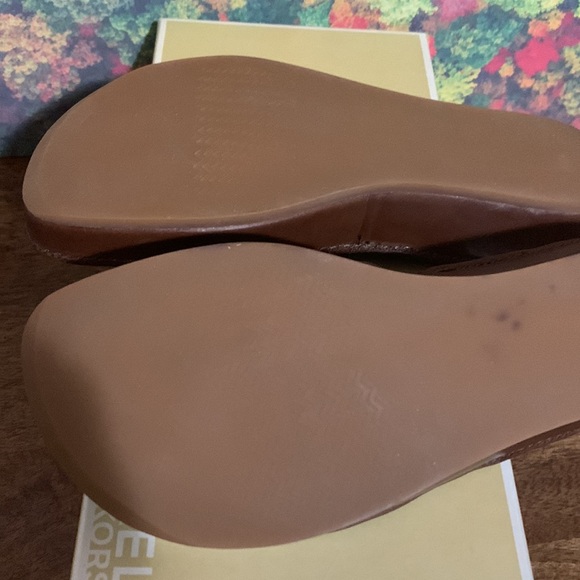 MICHAEL KORS MARIN THONG SANDAL SIZE. 7 BROWN NWB - Picture 9 of 11